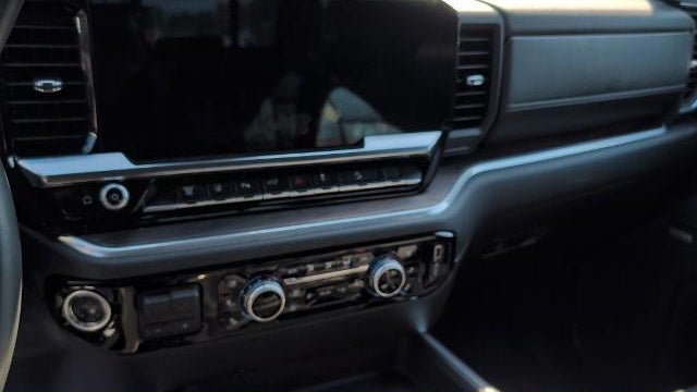 2025 GMC Sierra 2500HD SLT