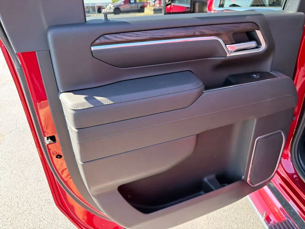 2026 GMC Sierra Hd - $71,318