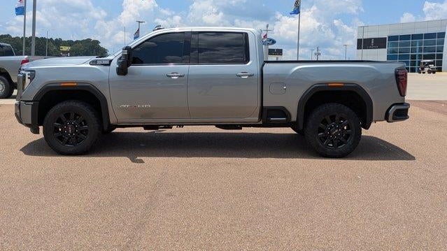 2025 GMC Sierra 2500HD AT4