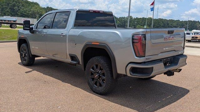 2025 GMC Sierra 2500HD AT4