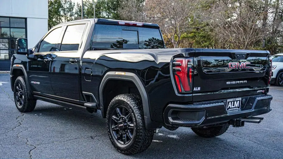 2026 GMC Sierra 2500HD AT4