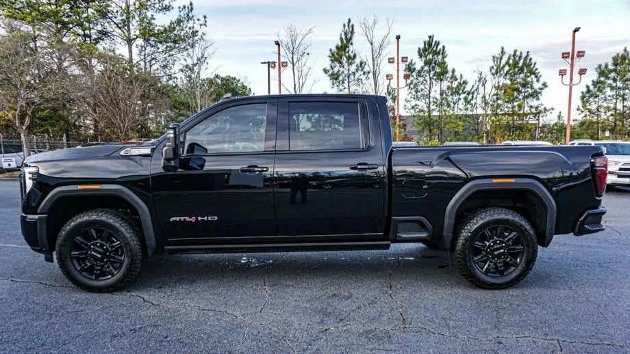 2026 GMC Sierra 2500HD AT4