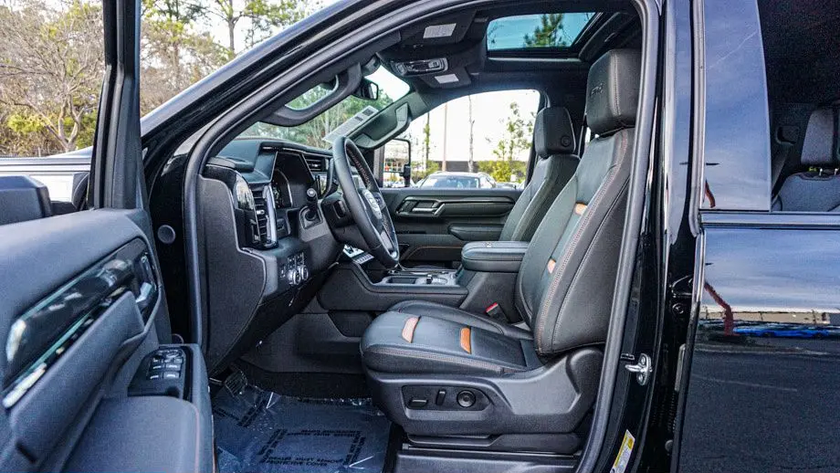 2026 GMC Sierra 2500HD AT4