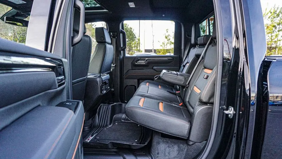 2026 GMC Sierra 2500HD AT4
