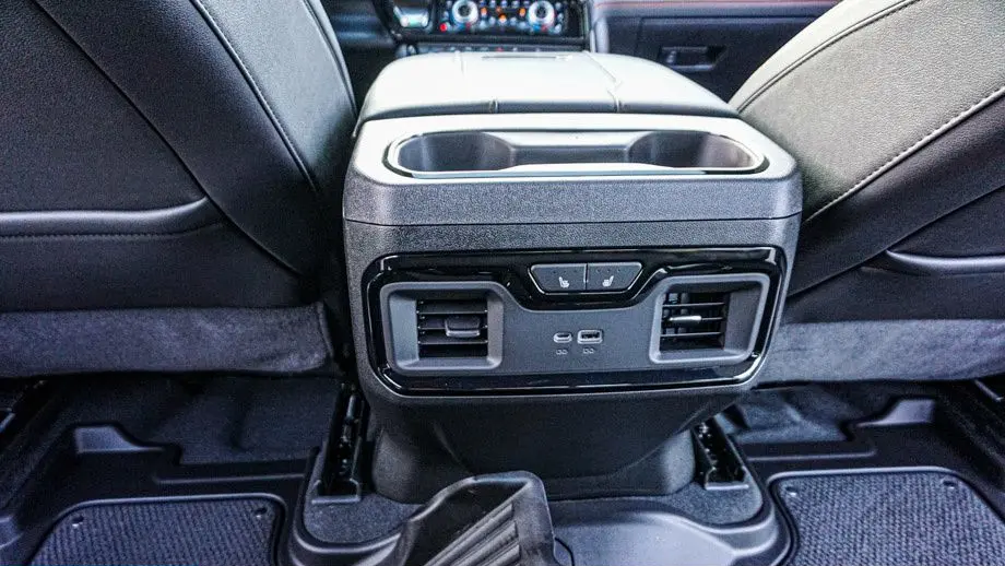 2026 GMC Sierra 2500HD AT4