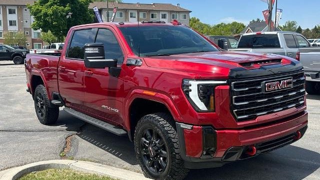 2025 GMC Sierra 2500HD AT4