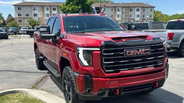 2025 GMC Sierra 2500HD AT4