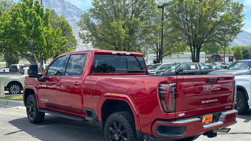 2025 GMC Sierra 2500HD AT4