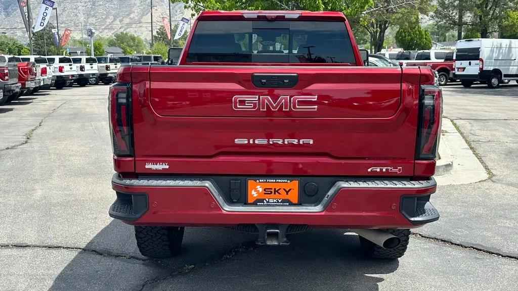 2025 GMC Sierra 2500HD AT4