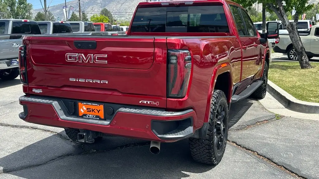 2025 GMC Sierra 2500HD AT4