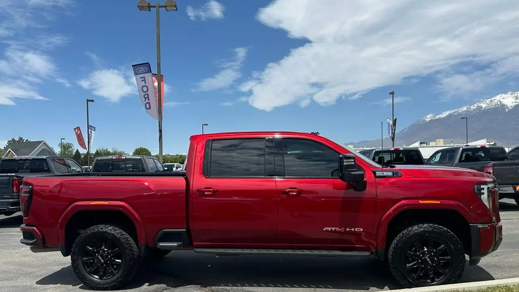 2025 GMC Sierra 2500HD AT4