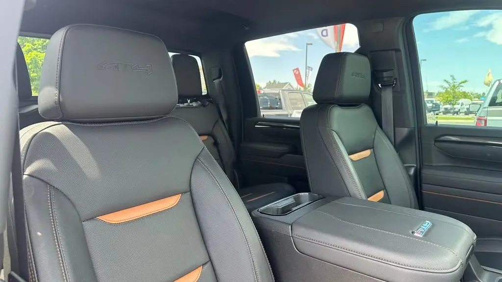 2025 GMC Sierra 2500HD AT4