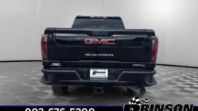 2025 GMC Sierra 2500HD AT4