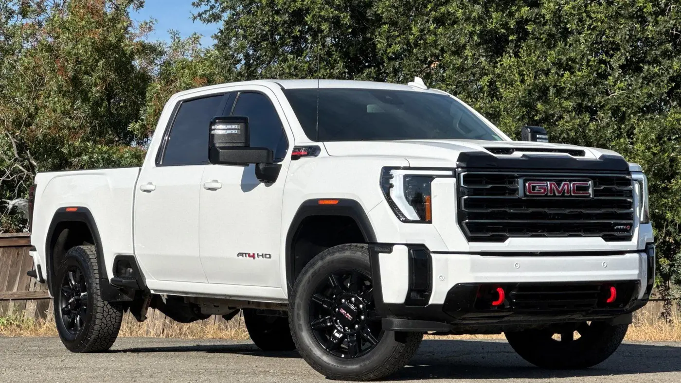 2025 GMC Sierra 2500HD AT4