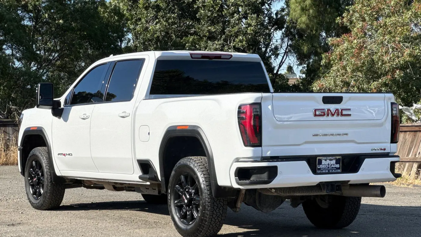 2025 GMC Sierra 2500HD AT4