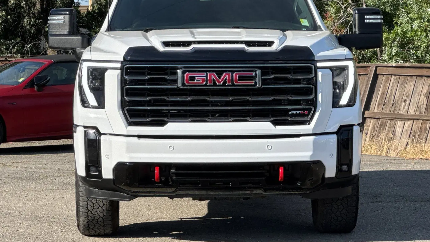 2025 GMC Sierra 2500HD AT4