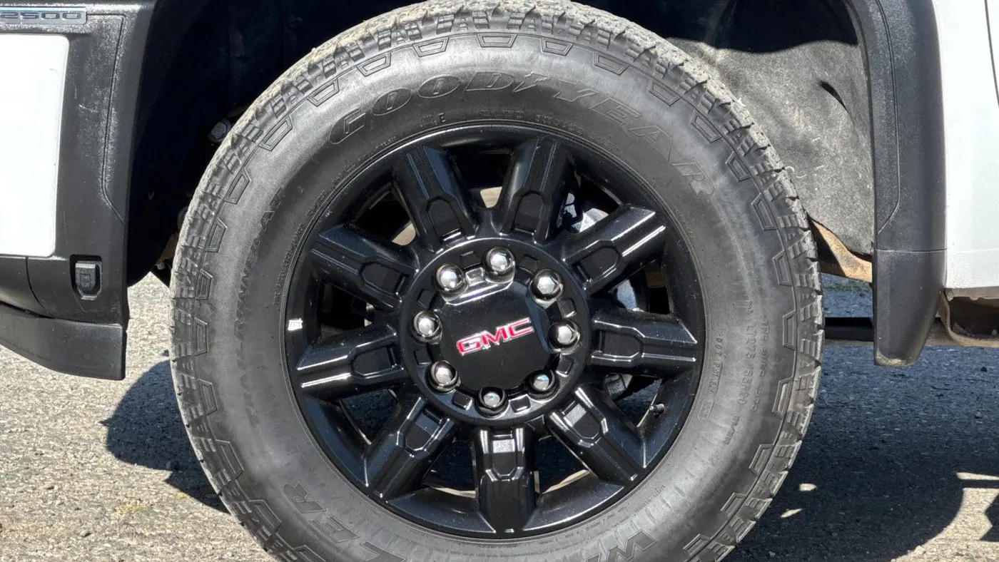 2025 GMC Sierra 2500HD AT4