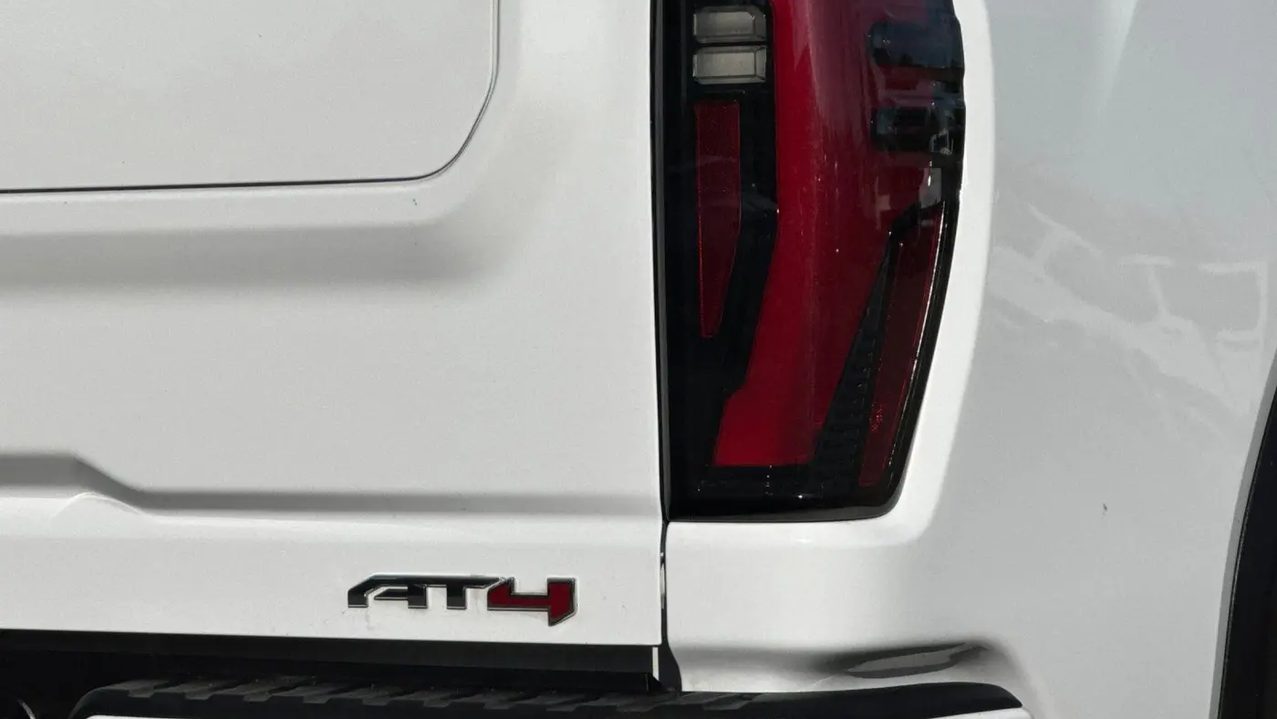 2025 GMC Sierra 2500HD AT4