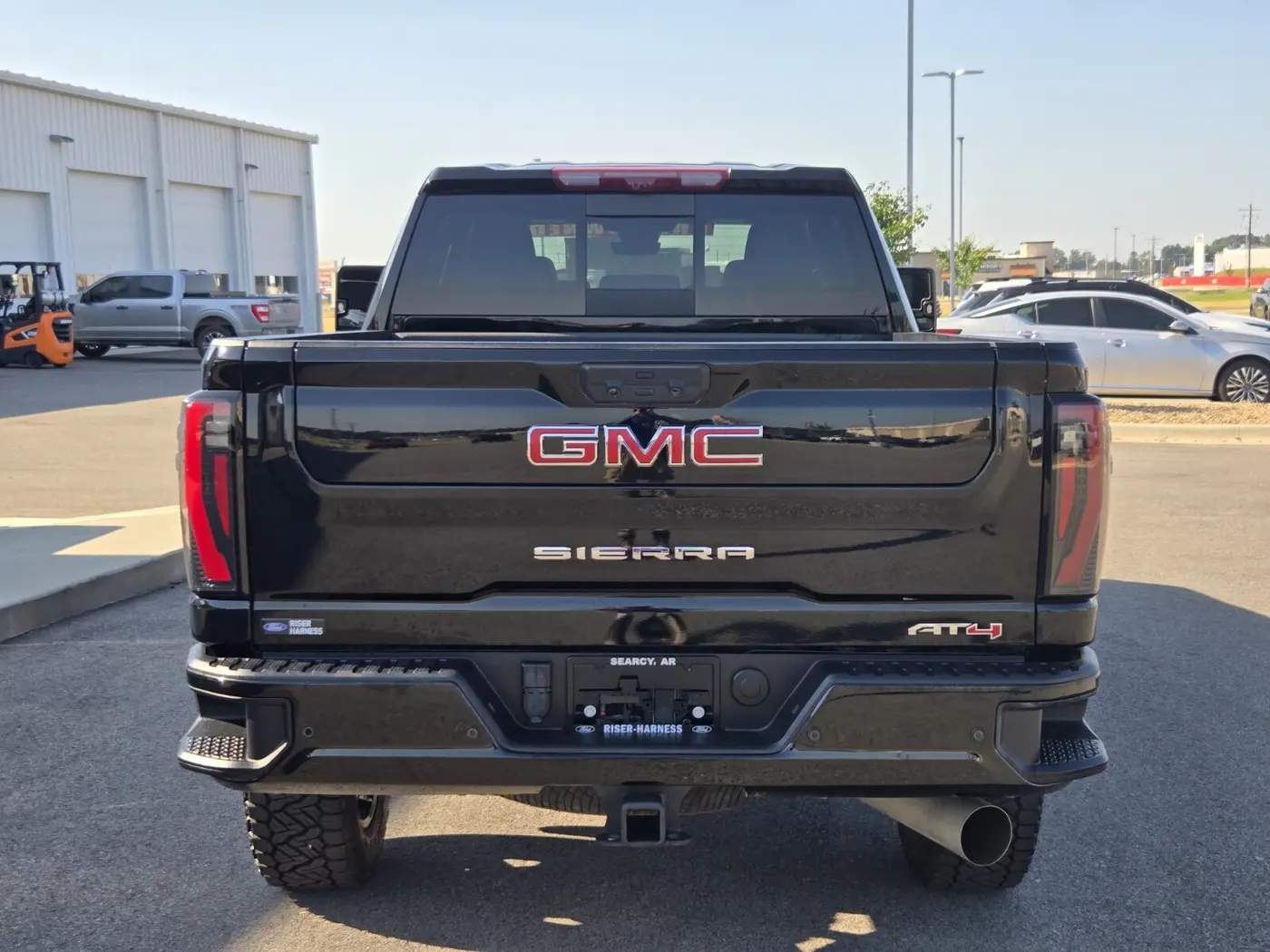 2025 GMC Sierra Hd - $71,850