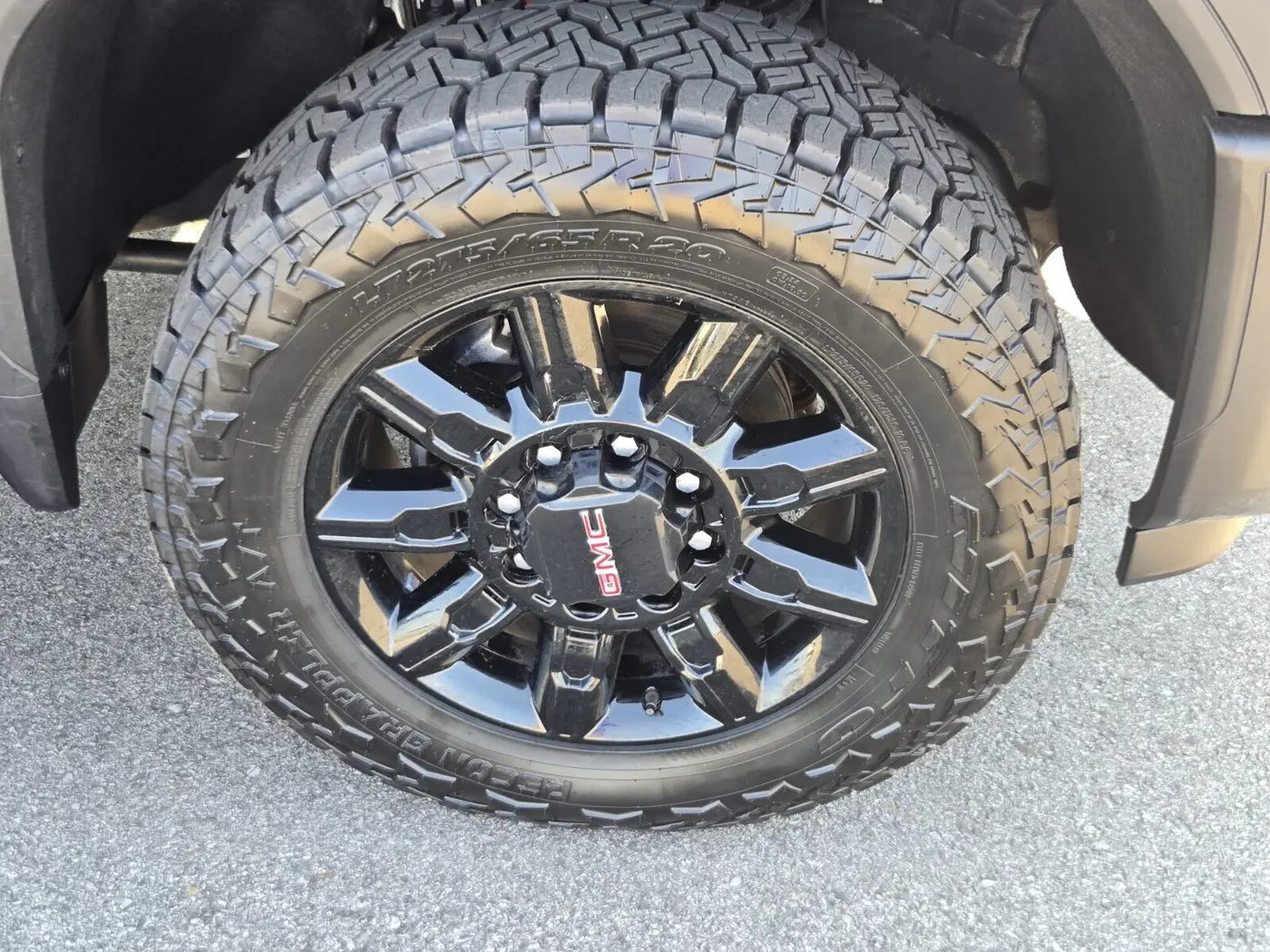 2025 GMC Sierra Hd - $71,850