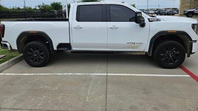 2025 GMC Sierra 2500HD AT4
