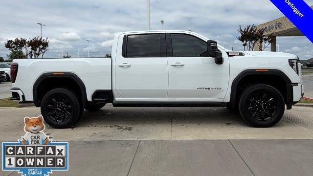 2025 GMC Sierra 2500HD AT4
