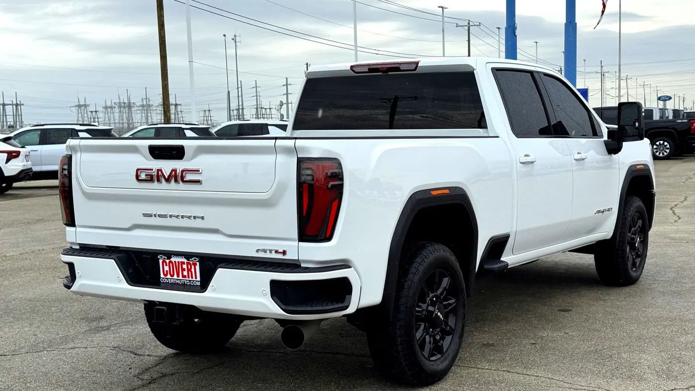 2025 GMC Sierra 2500HD AT4