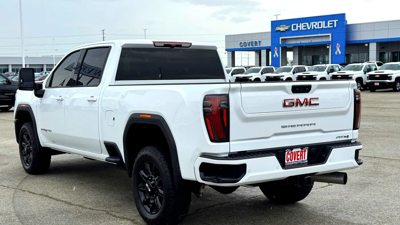 2025 GMC Sierra 2500HD AT4