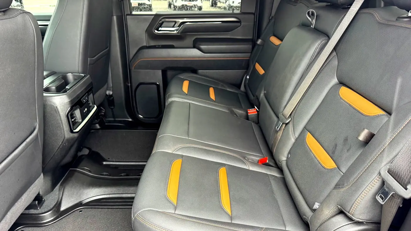 2025 GMC Sierra 2500HD AT4