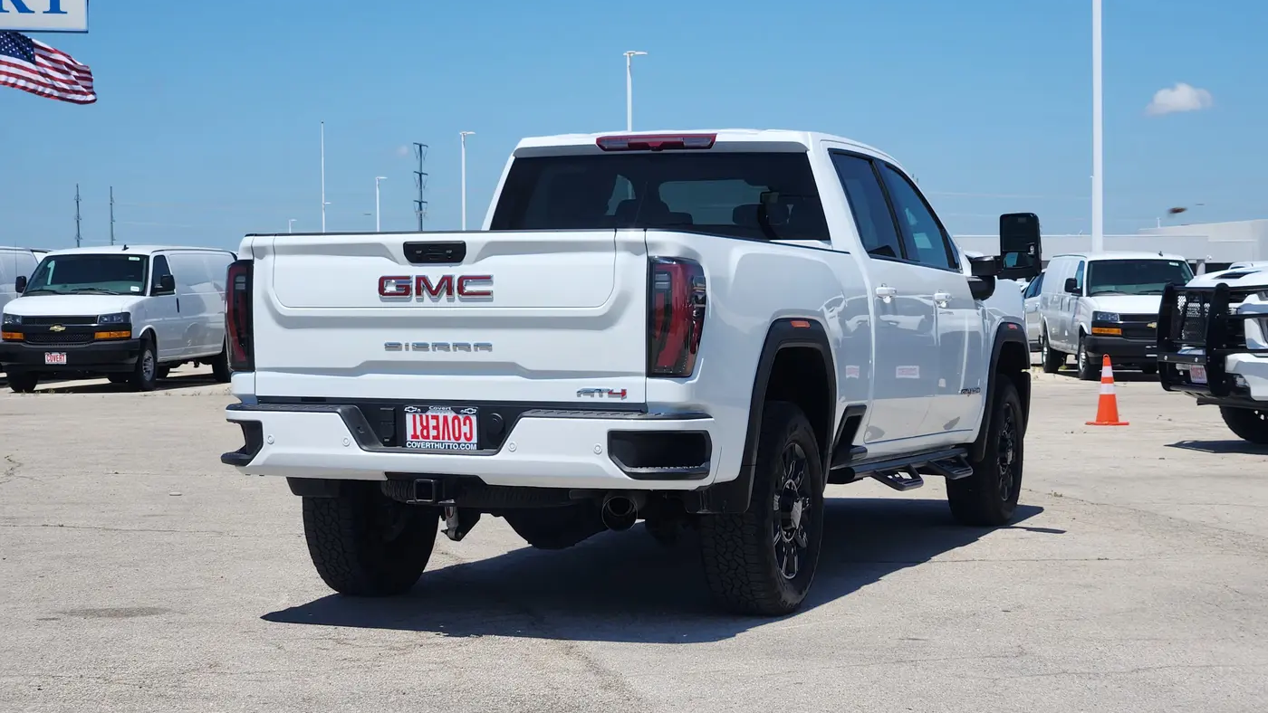 2025 GMC Sierra 2500HD AT4