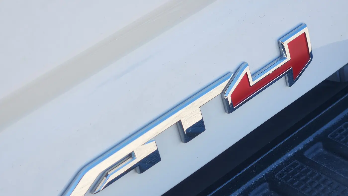 2025 GMC Sierra 2500HD AT4