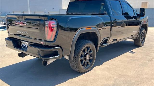 2025 GMC Sierra 2500HD AT4