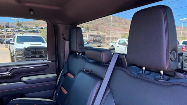 2025 GMC Sierra 2500HD AT4