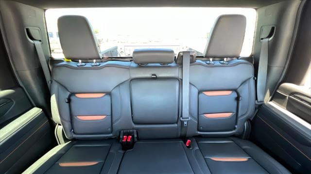 2025 GMC Sierra 2500HD AT4