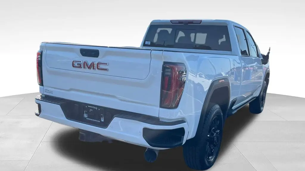 2025 GMC Sierra 2500HD AT4