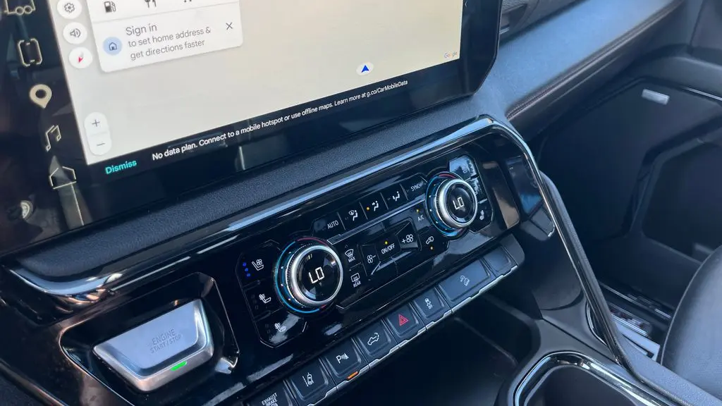 2025 GMC Sierra 2500HD AT4