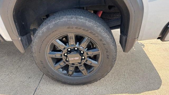 2025 GMC Sierra 2500HD AT4
