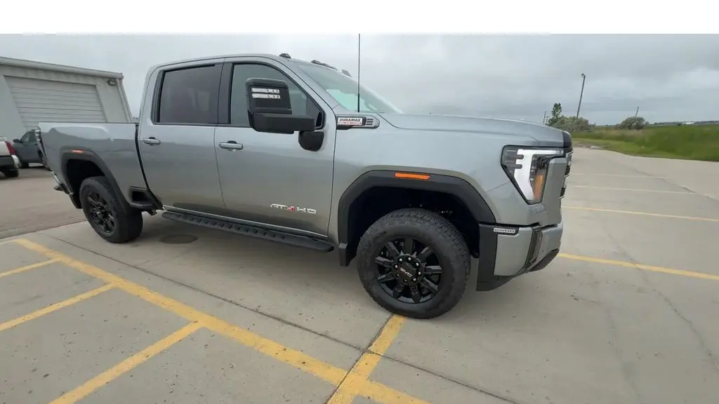 2026 GMC Sierra 2500HD AT4