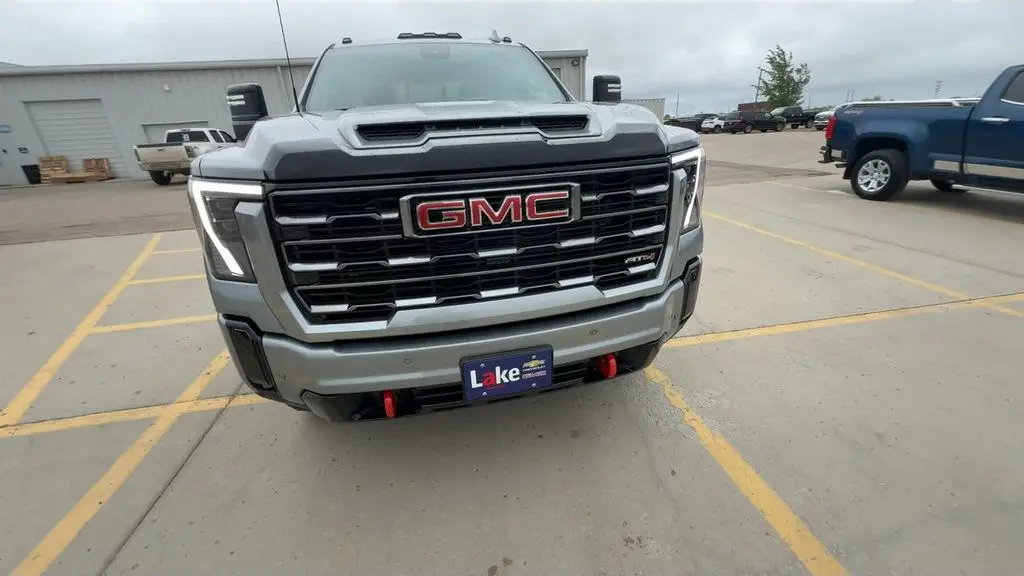 2026 GMC Sierra 2500HD AT4