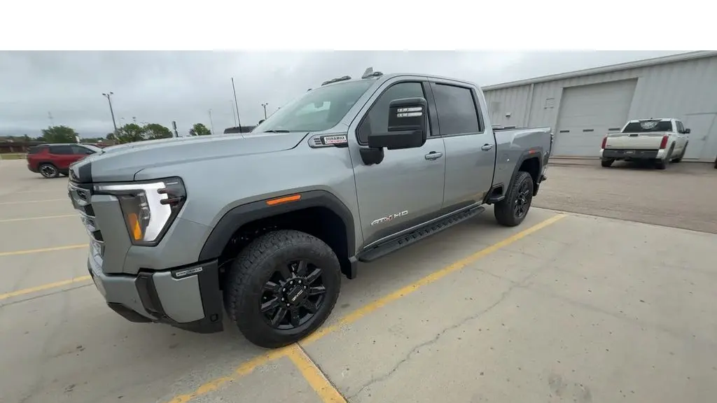 2026 GMC Sierra 2500HD AT4
