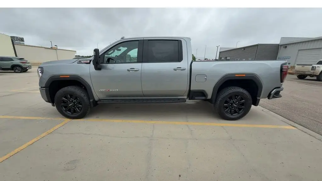 2026 GMC Sierra 2500HD AT4