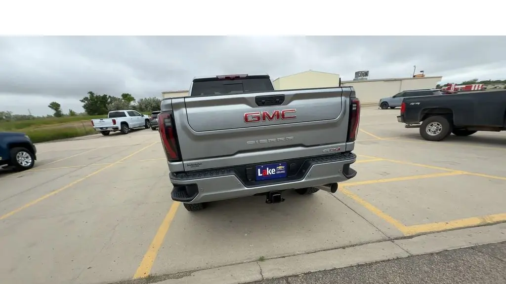 2026 GMC Sierra 2500HD AT4