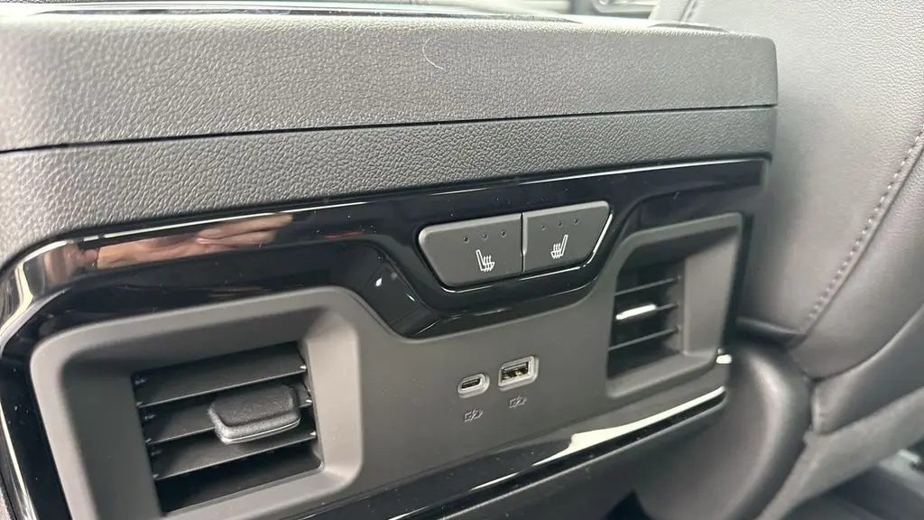 2026 GMC Sierra 2500HD AT4