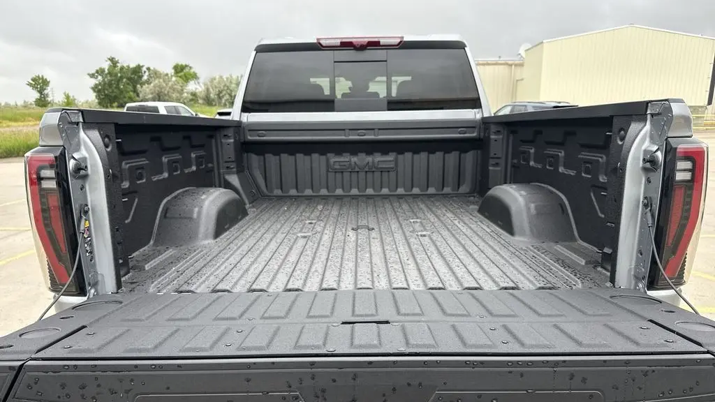 2026 GMC Sierra 2500HD AT4