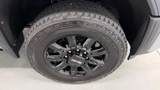 2025 GMC Sierra 2500HD AT4