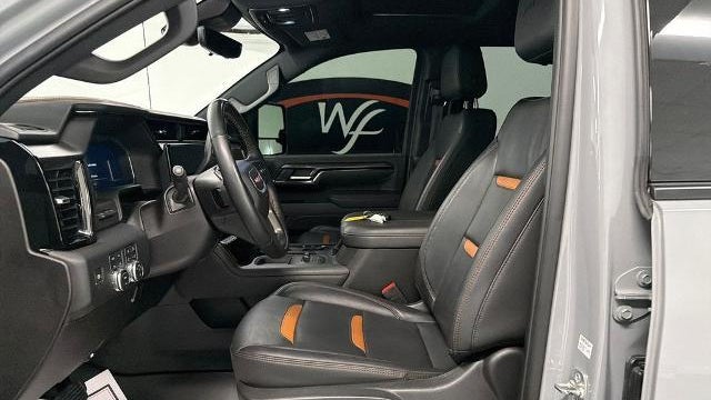 2025 GMC Sierra 2500HD AT4