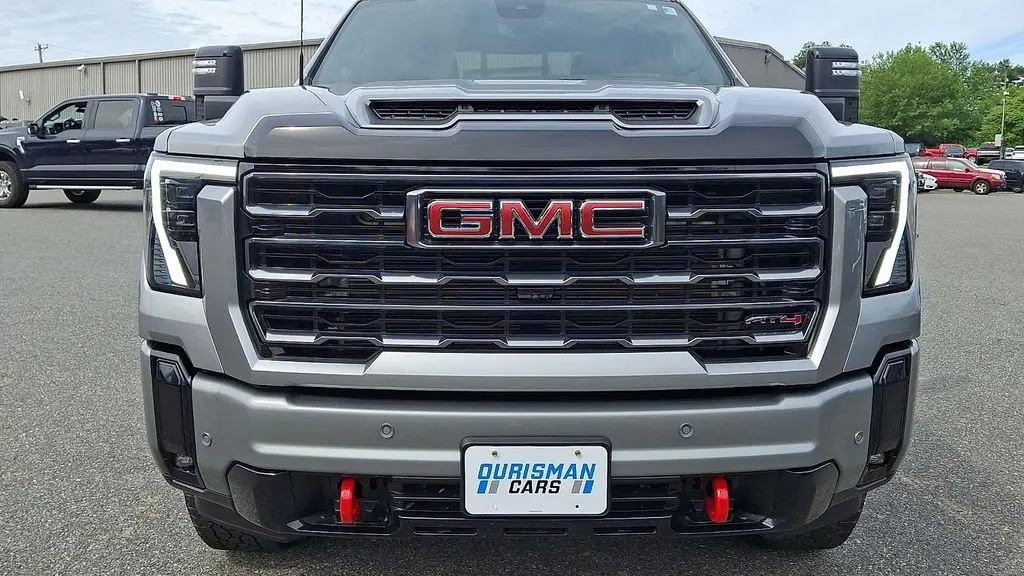2025 GMC Sierra 2500HD AT4