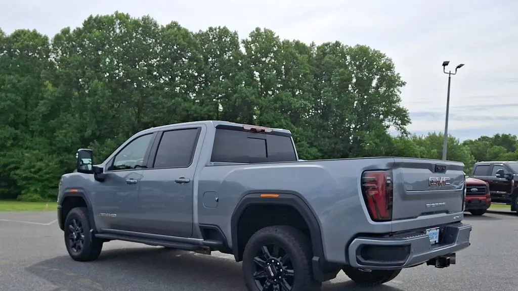 2025 GMC Sierra 2500HD AT4