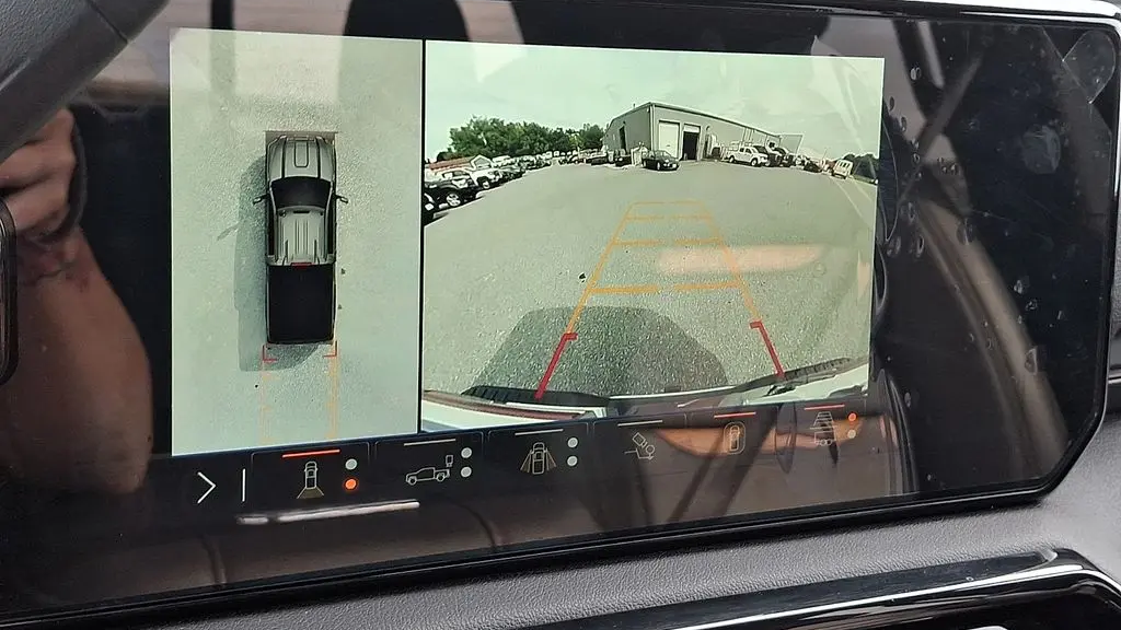 2025 GMC Sierra 2500HD AT4