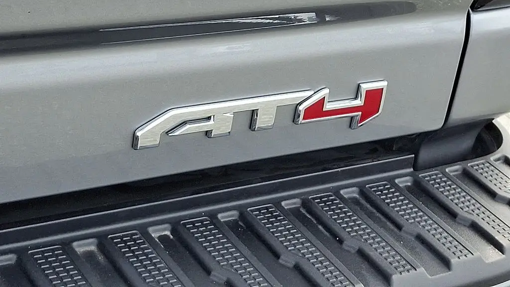 2025 GMC Sierra 2500HD AT4